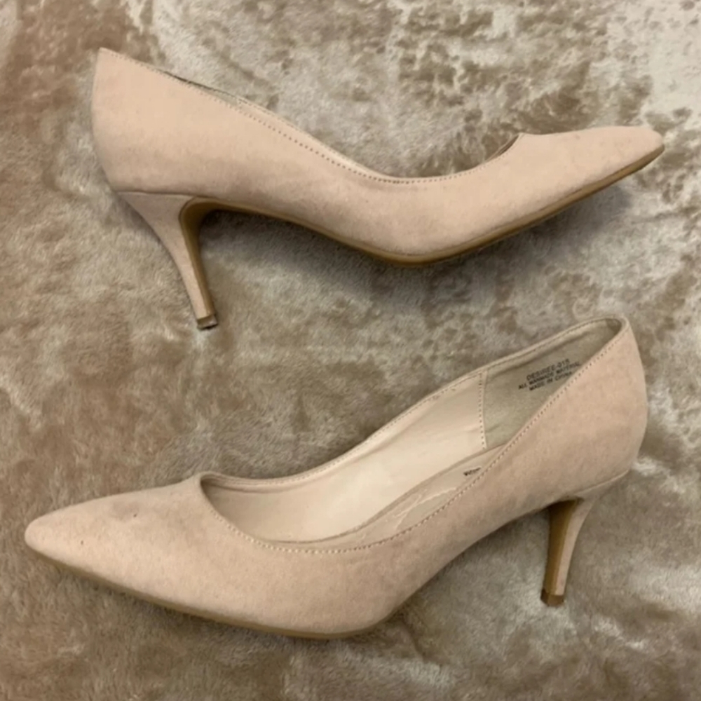 Rouge Heels